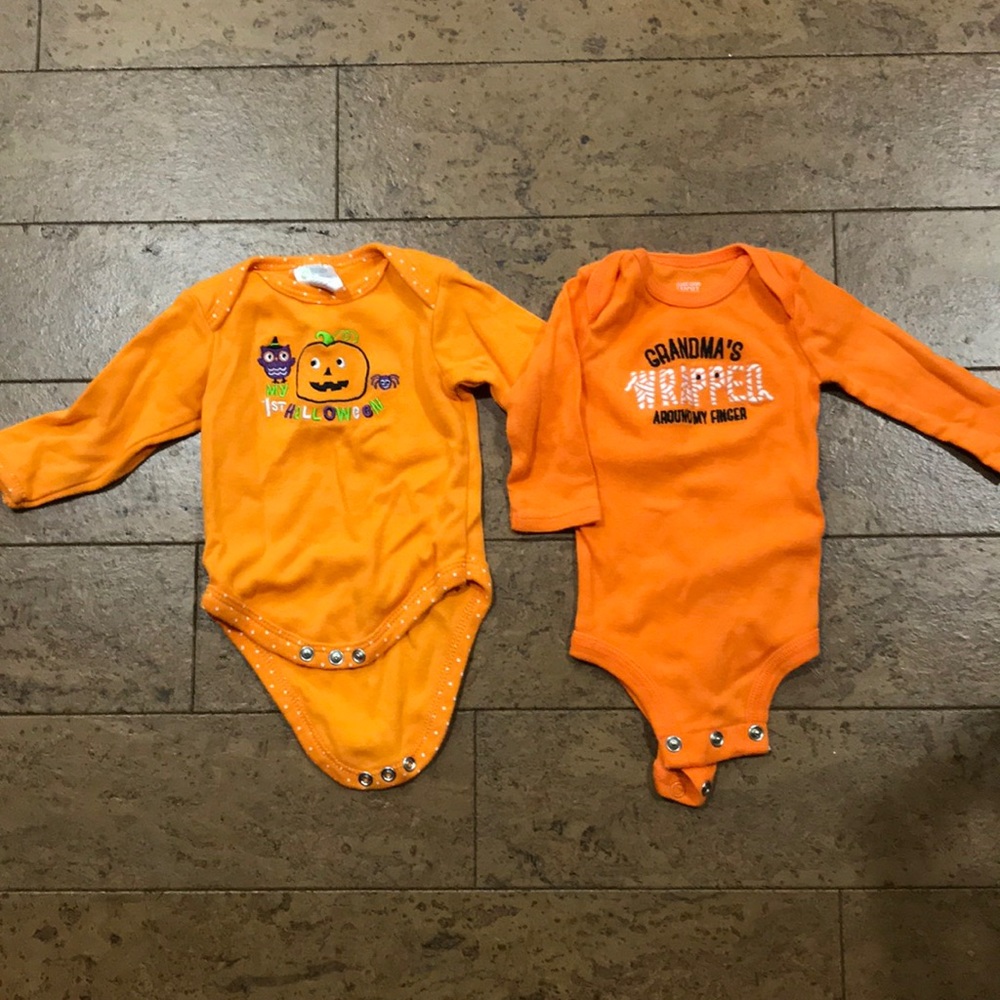 2 Halloween onesies